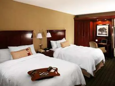 Hampton Inn Long Island/Islandia 3*, Islandia
